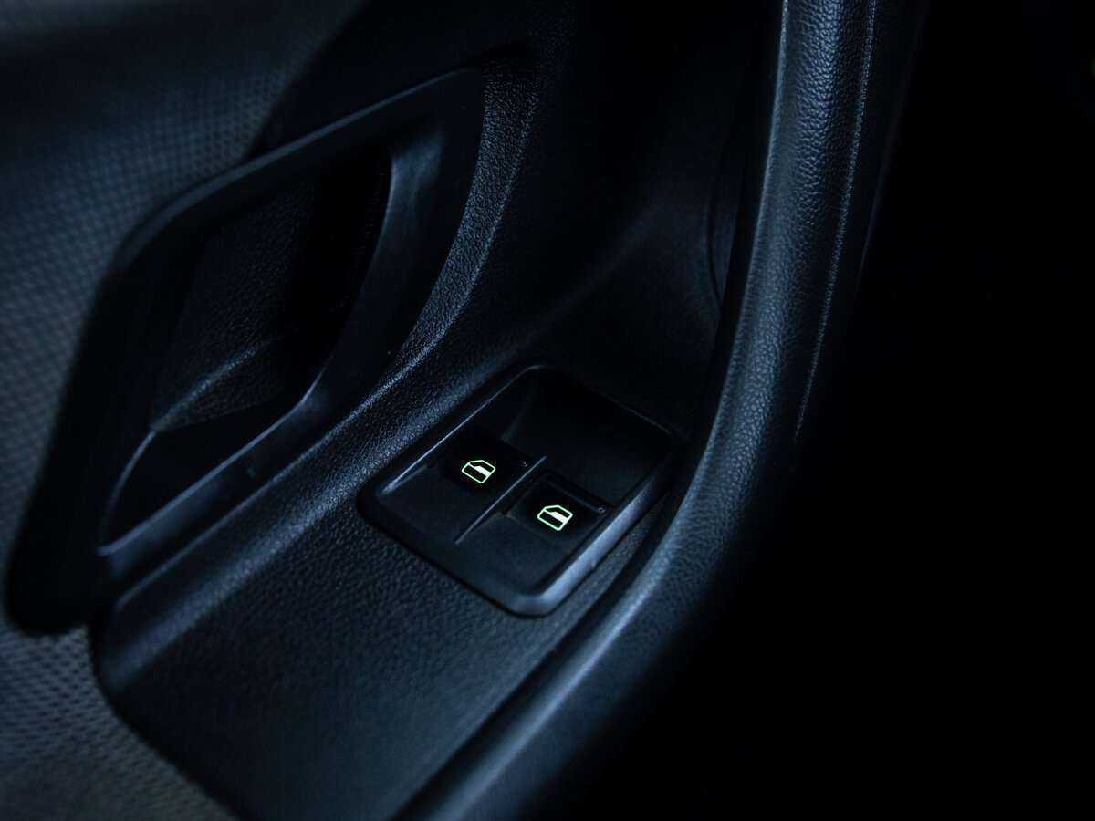 Купить Skoda Fabia с пробегом. Фото: #11