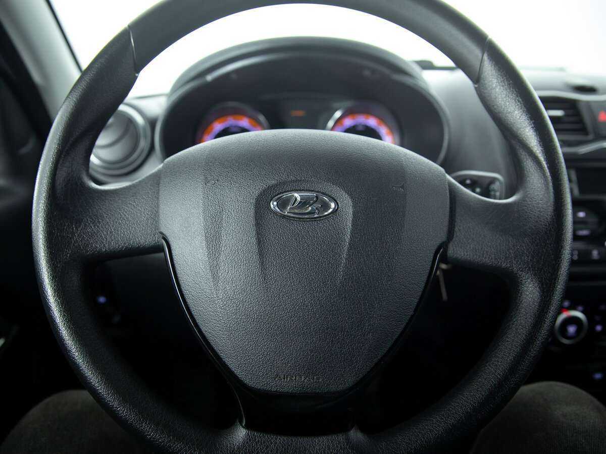 Купить Lada (ВАЗ) Granta с пробегом. Фото: #10