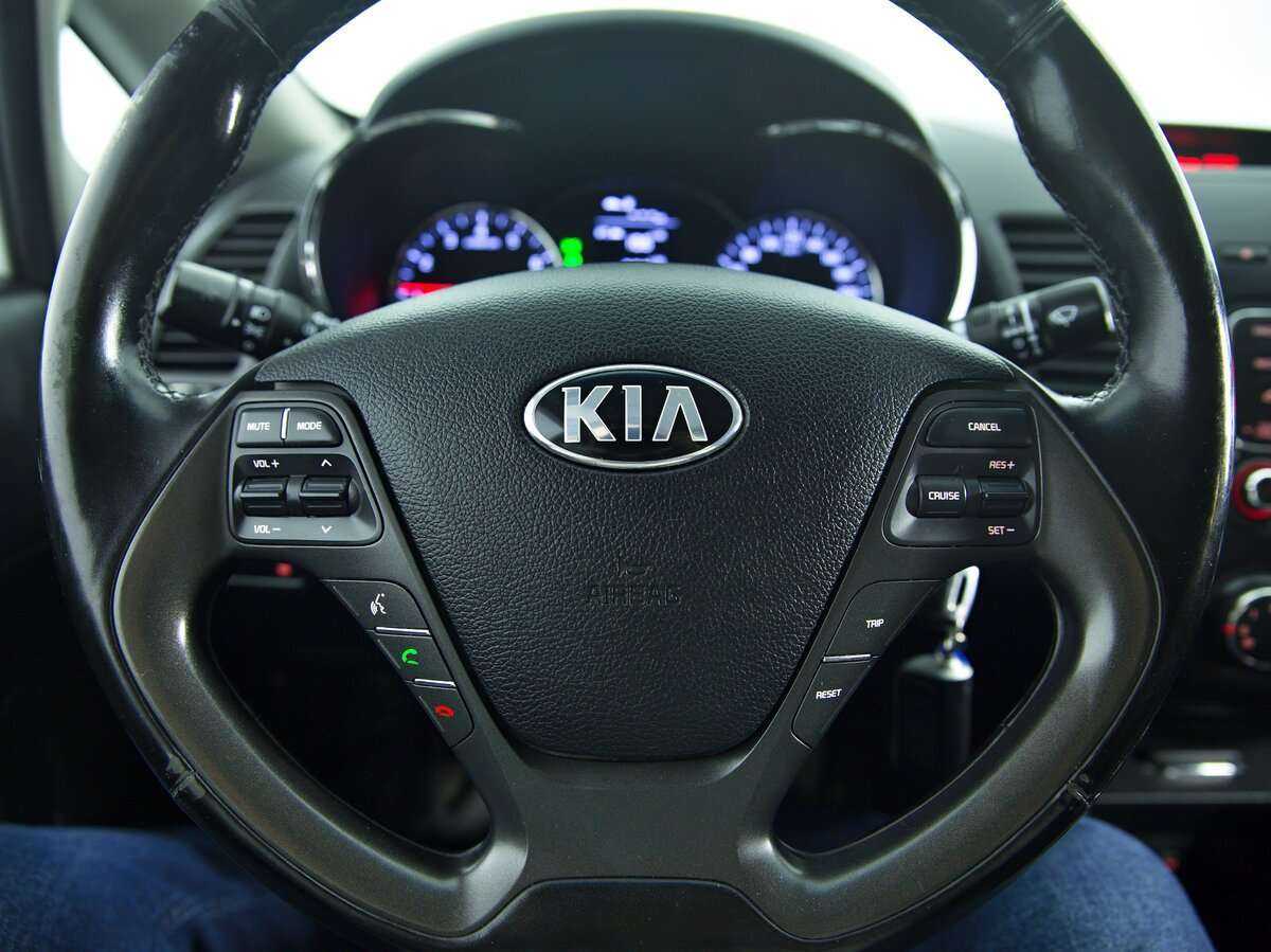 Купить Kia Cerato с пробегом. Фото: #11