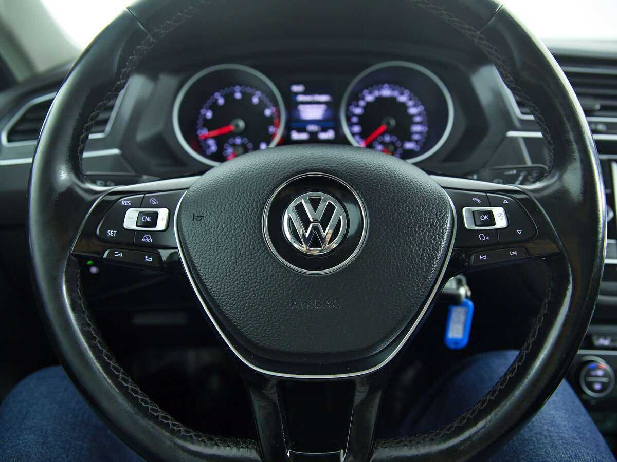Купить Volkswagen Tiguan с пробегом. Фото: #9