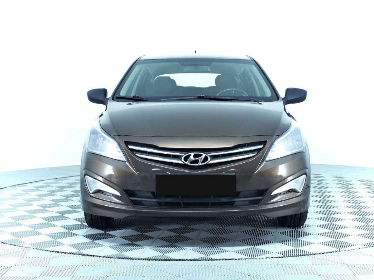 Купить Hyundai Solaris с пробегом. Фото: #1