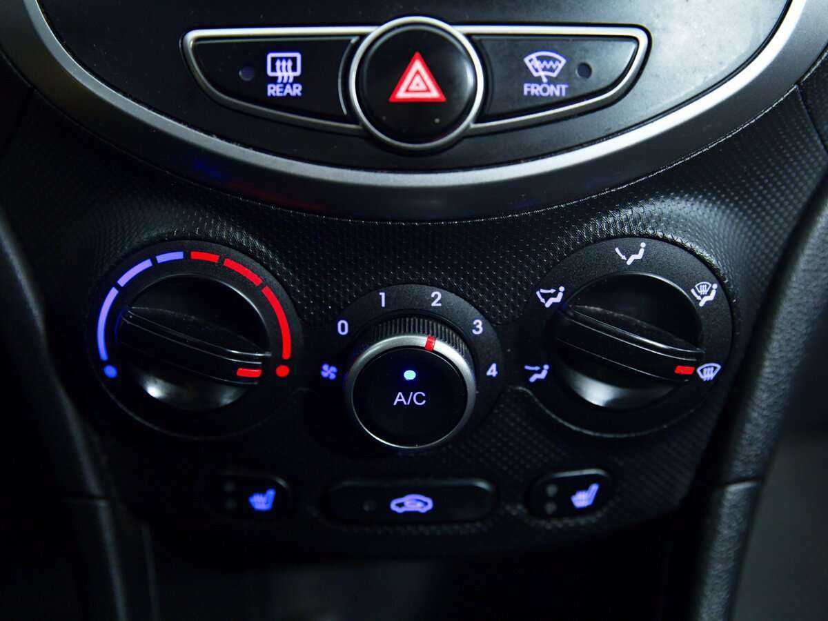 Купить Hyundai Solaris с пробегом. Фото: #15