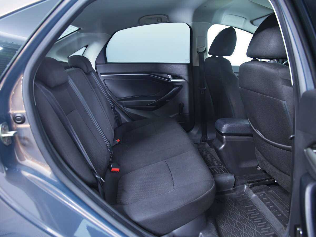 Купить Lada (ВАЗ) Vesta с пробегом. Фото: #16