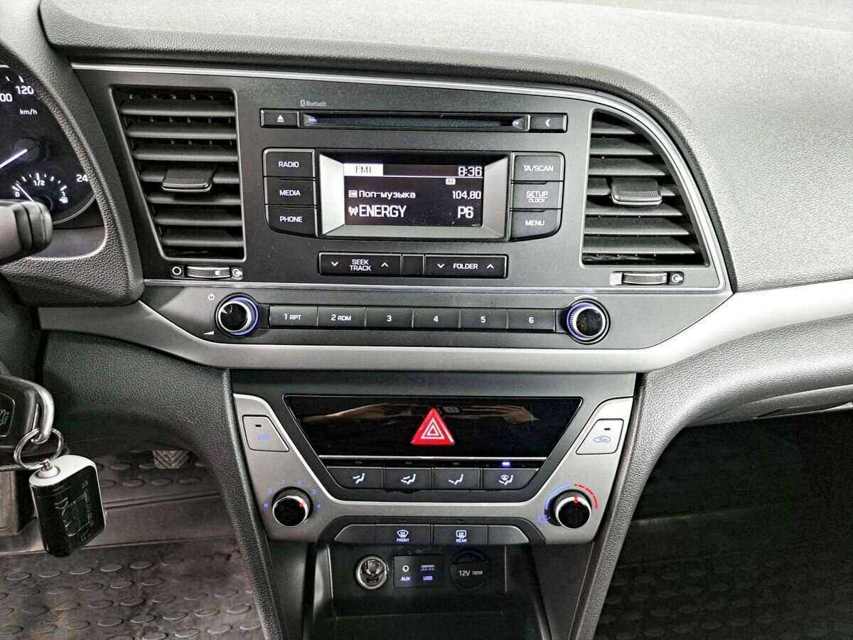 Купить Hyundai Elantra с пробегом. Фото: #12