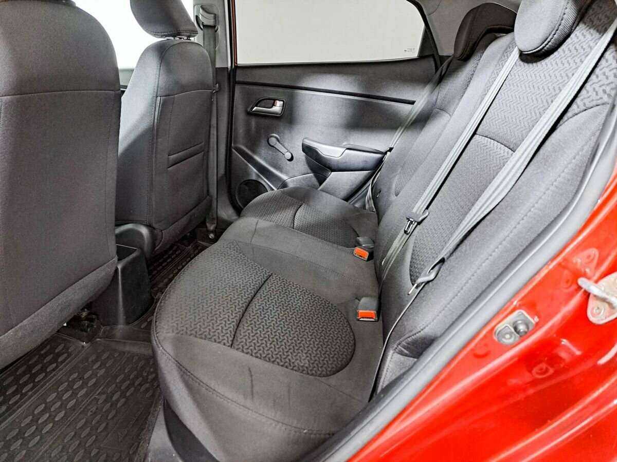 Купить Kia Rio с пробегом. Фото: #9