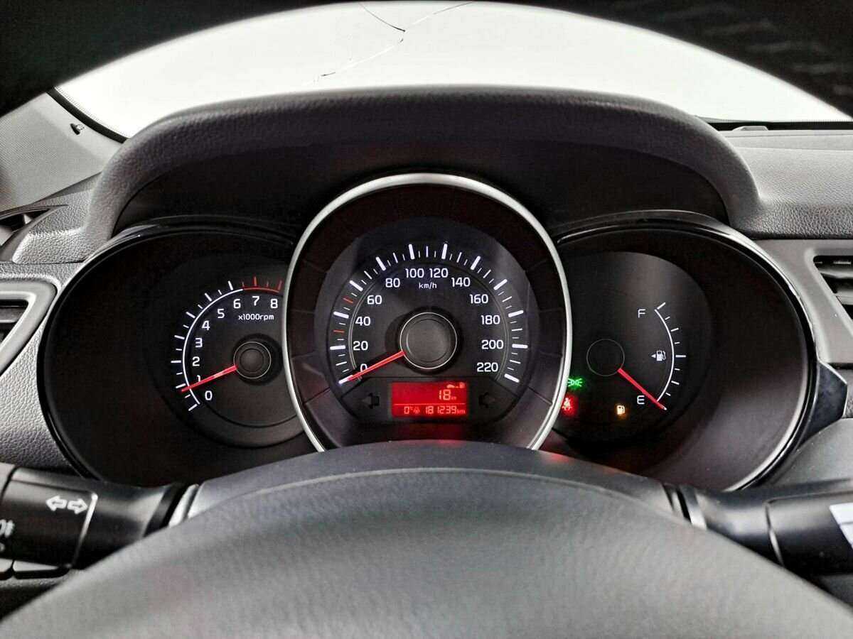 Купить Kia Rio с пробегом. Фото: #10