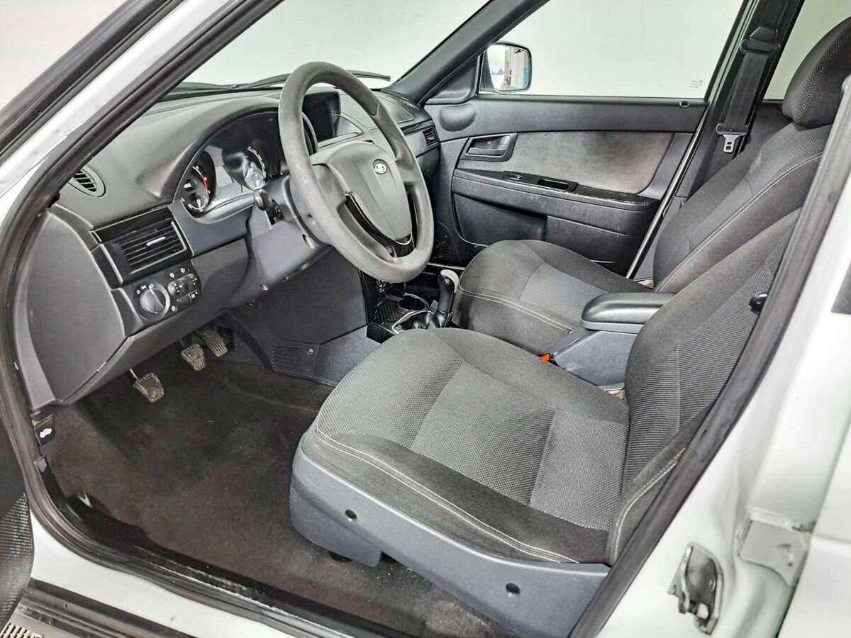 Купить Lada (ВАЗ) Priora с пробегом. Фото: #13