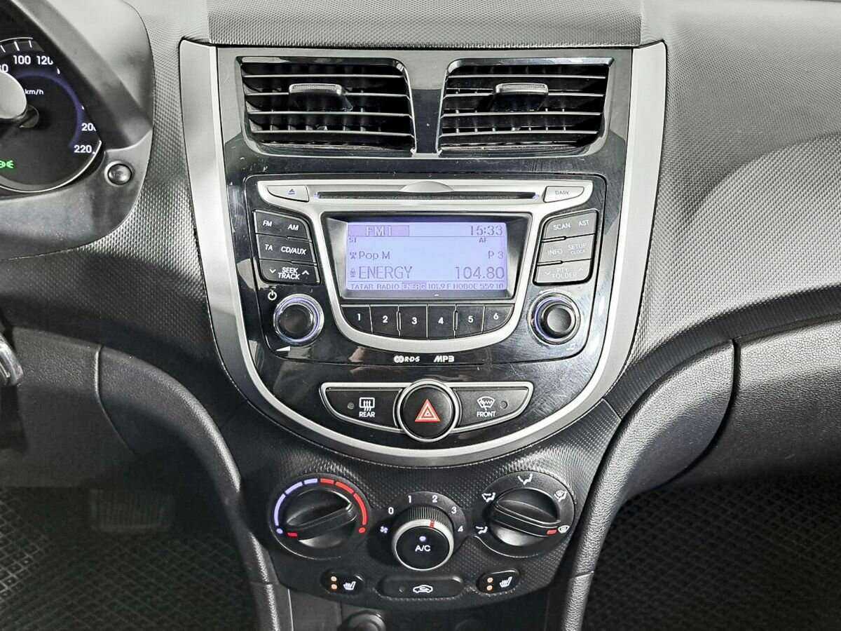 Купить Hyundai Solaris с пробегом. Фото: #14