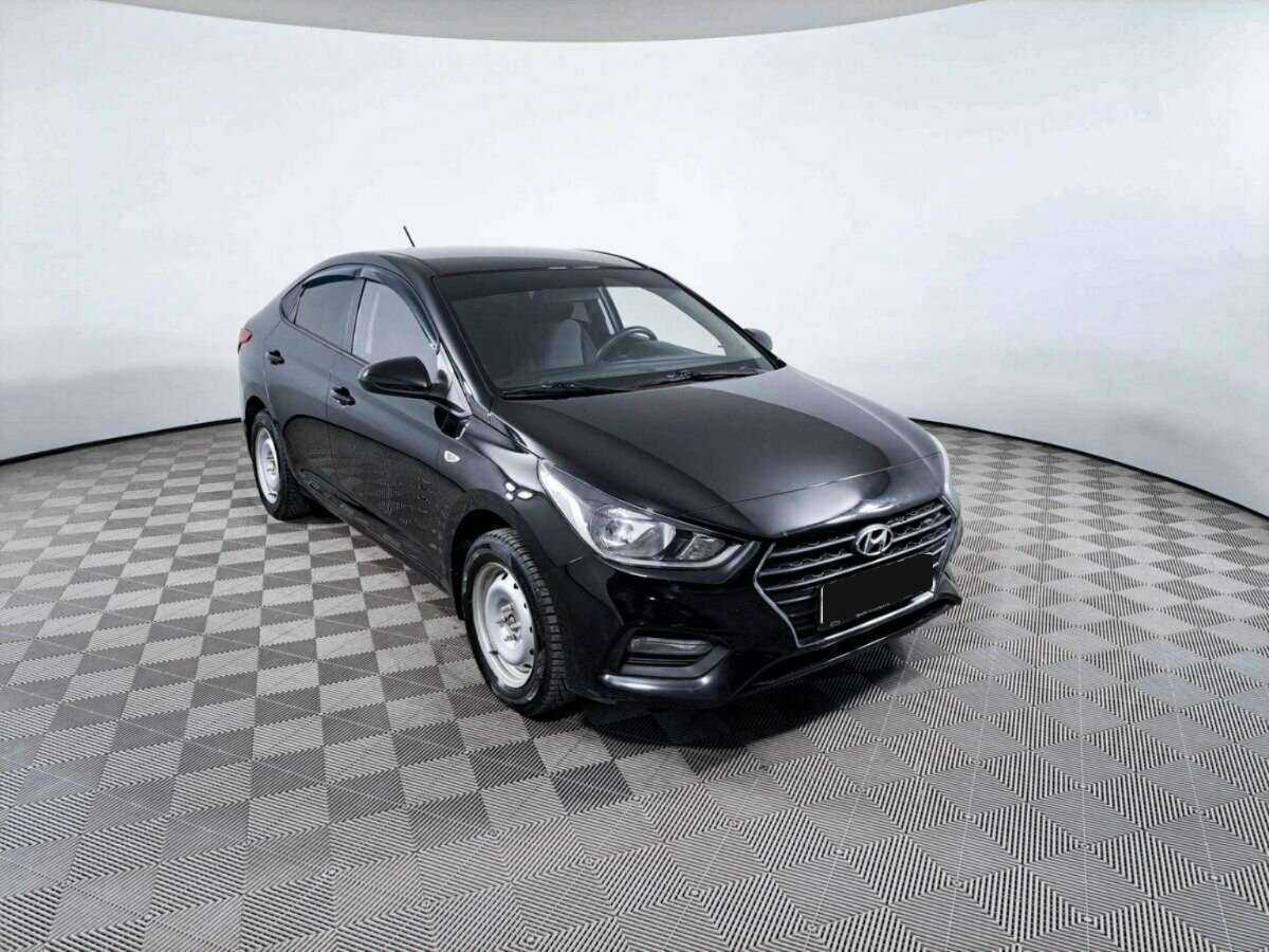 Купить Hyundai Solaris с пробегом. Фото: #2
