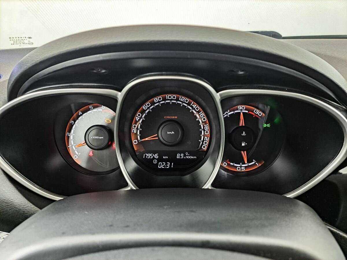 Купить Lada (ВАЗ) Vesta с пробегом. Фото: #10