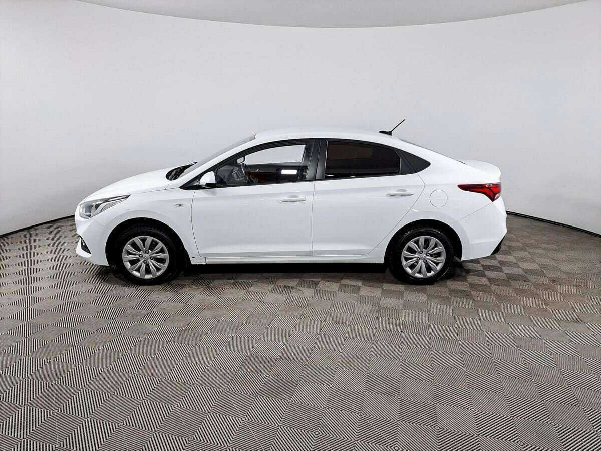 Купить Hyundai Solaris с пробегом. Фото: #6