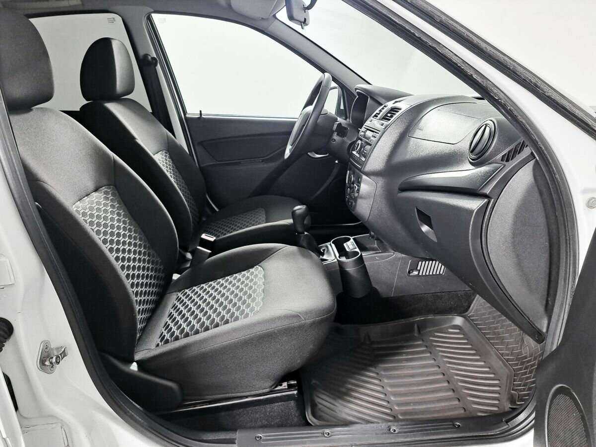 Купить Lada (ВАЗ) Granta с пробегом. Фото: #10