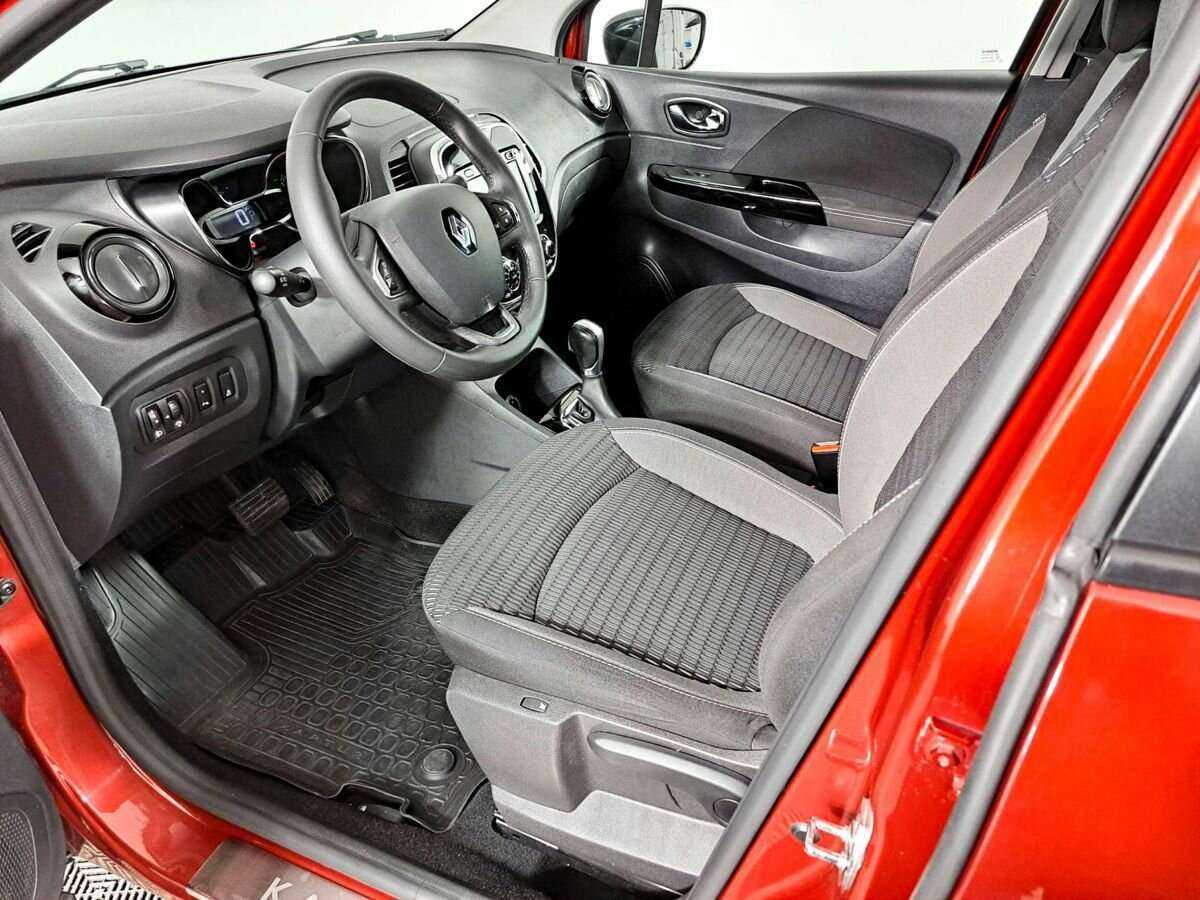 Купить Renault Kaptur с пробегом. Фото: #13