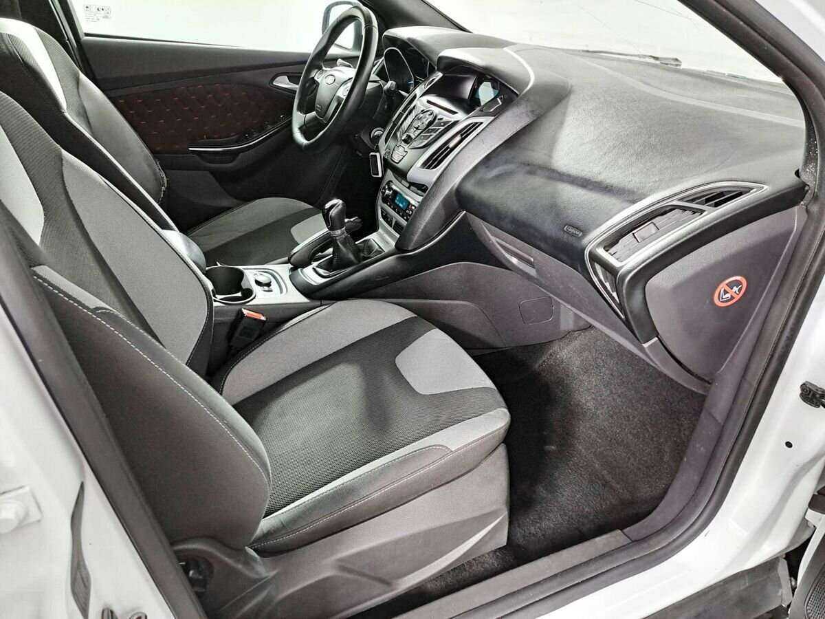 Купить Ford Focus с пробегом. Фото: #8