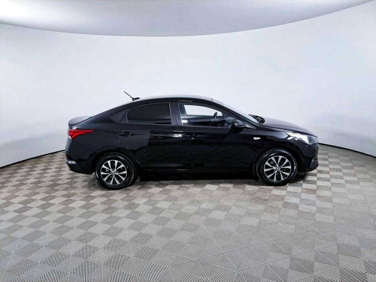 Купить Hyundai Solaris с пробегом. Фото: #3