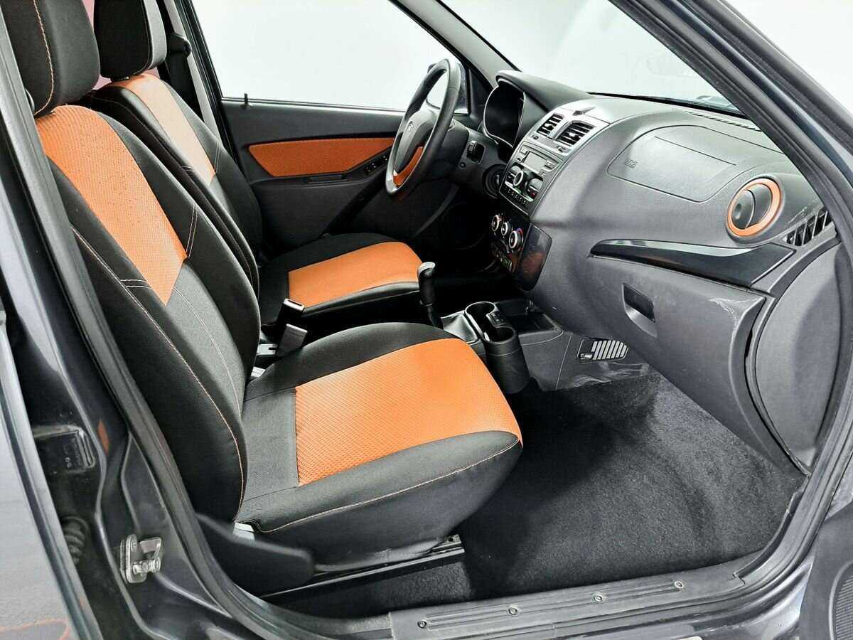 Купить Lada (ВАЗ) Kalina с пробегом. Фото: #8