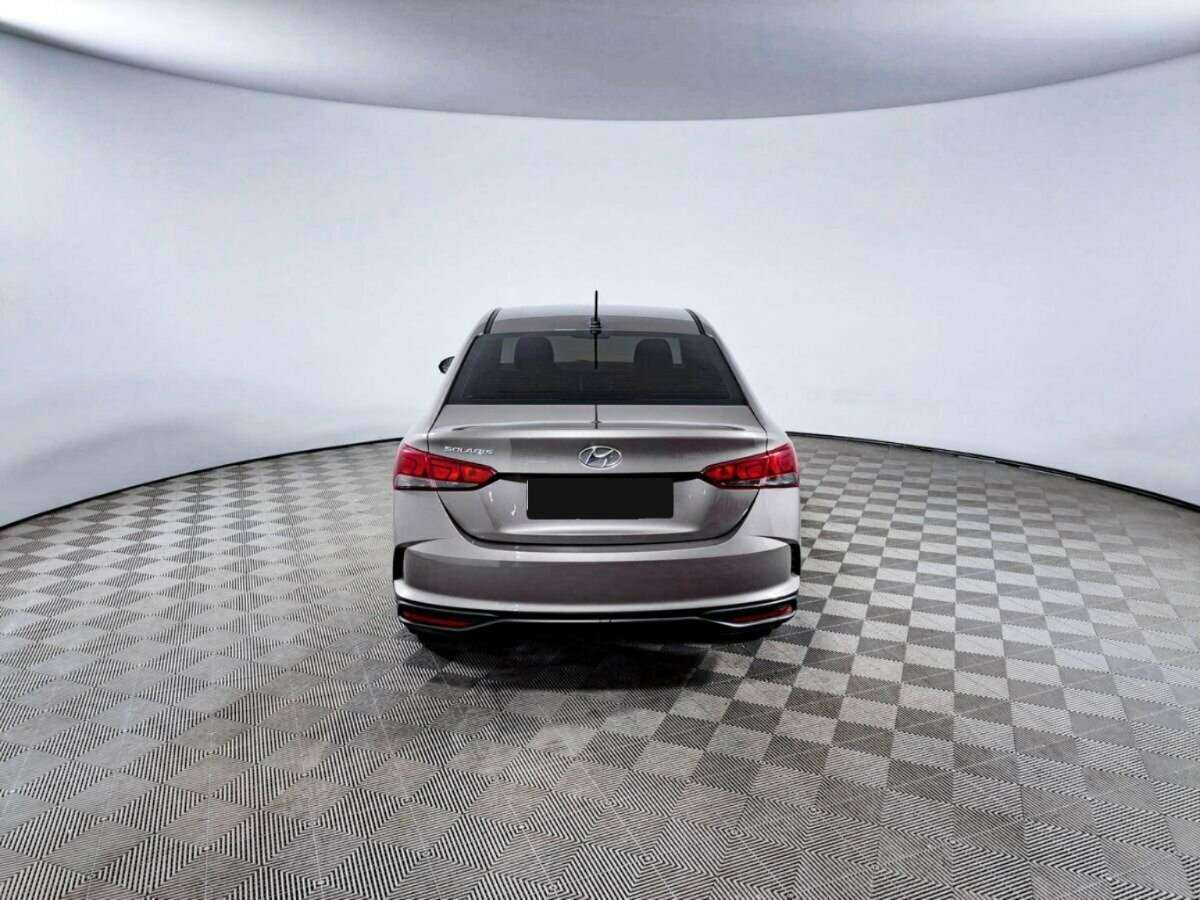 Купить Hyundai Solaris с пробегом. Фото: #5