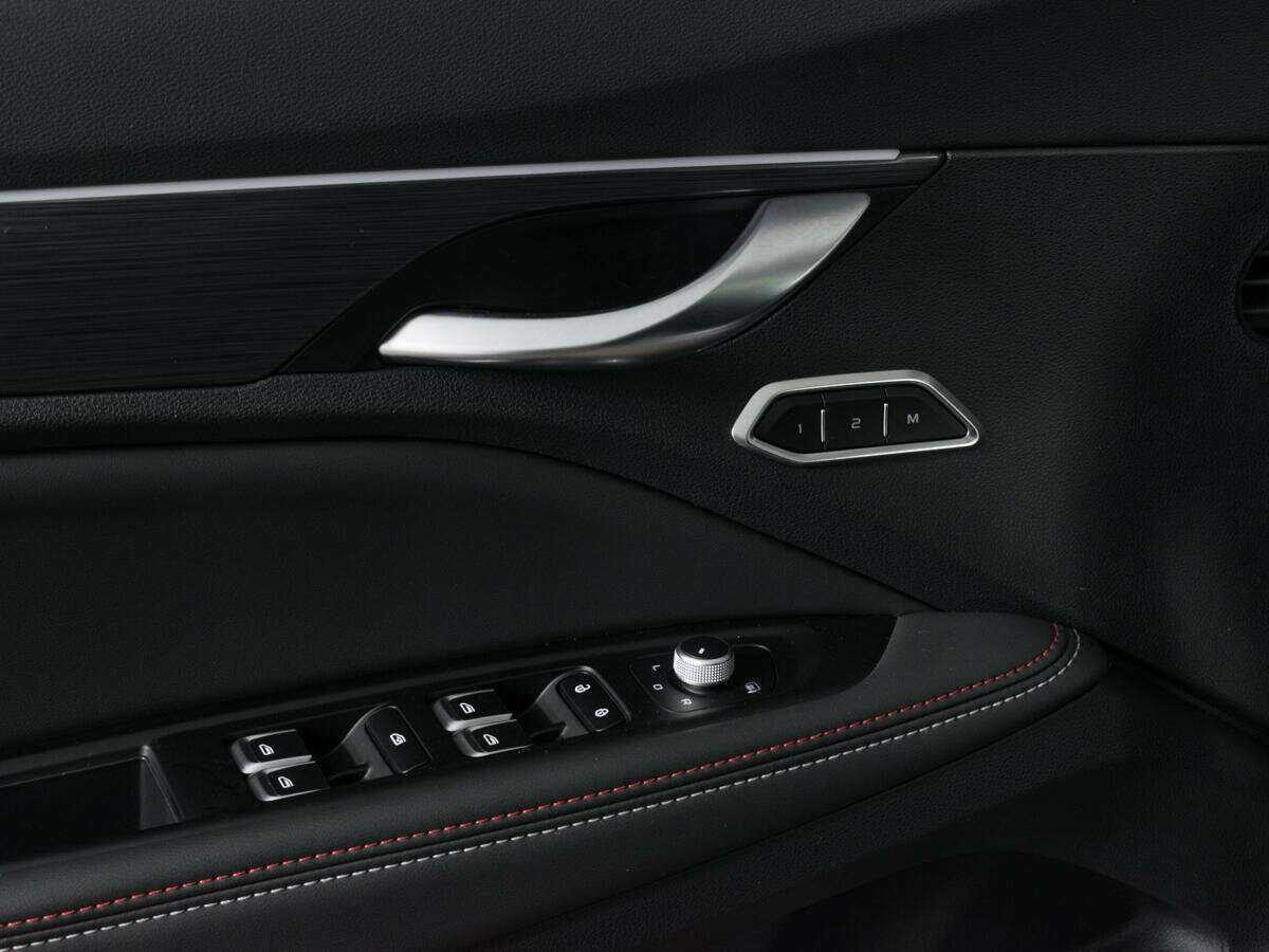 Купить Geely Tugella с пробегом. Фото: #15