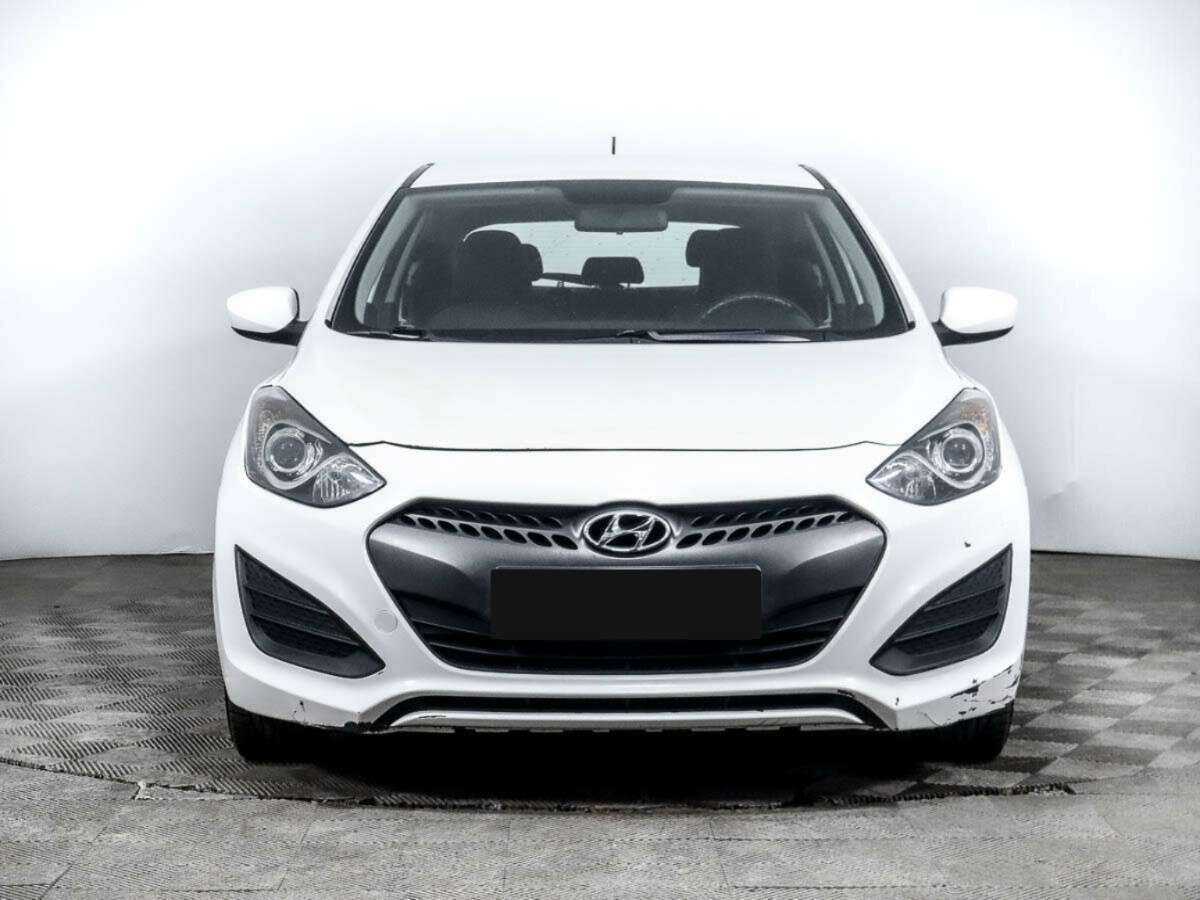 Купить Hyundai i30 с пробегом. Фото: #1