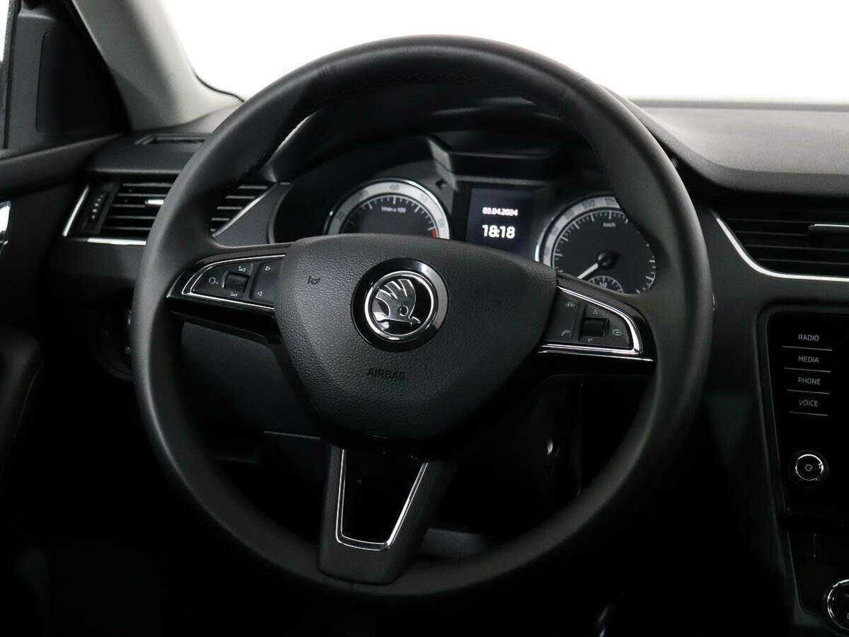 Купить Skoda Octavia с пробегом. Фото: #10