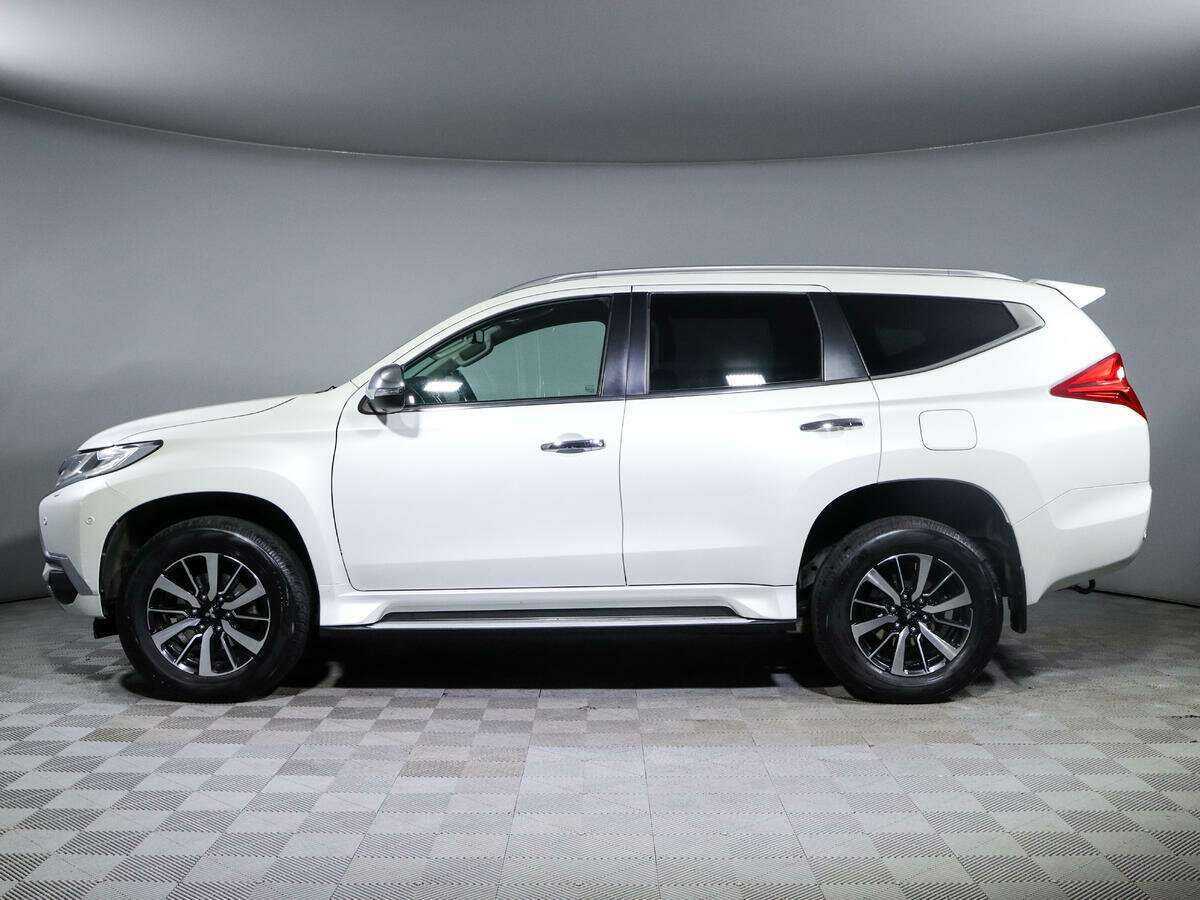 Купить Mitsubishi Pajero Sport с пробегом. Фото: #4