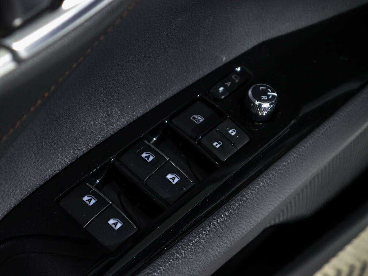 Купить Toyota Camry с пробегом. Фото: #14