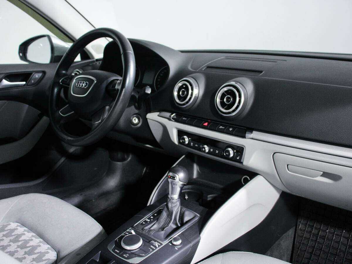 Купить Audi A3 с пробегом. Фото: #7