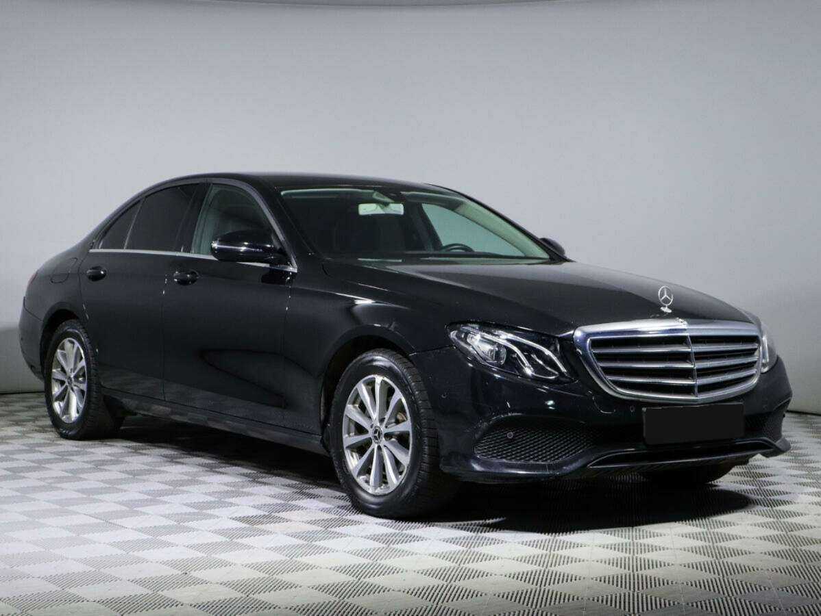Купить Mercedes-Benz E-Класс с пробегом. Фото: #2