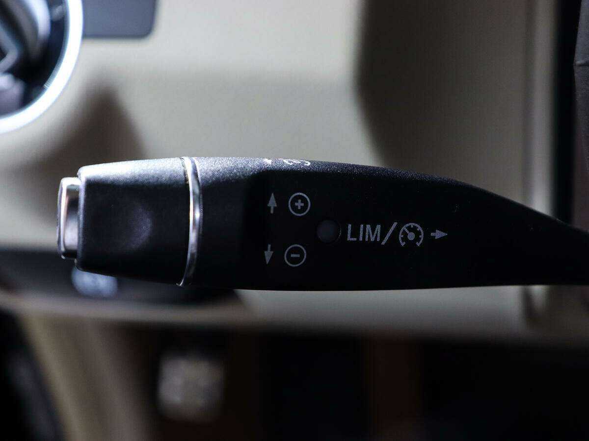 Купить Mercedes-Benz E-Класс с пробегом. Фото: #14