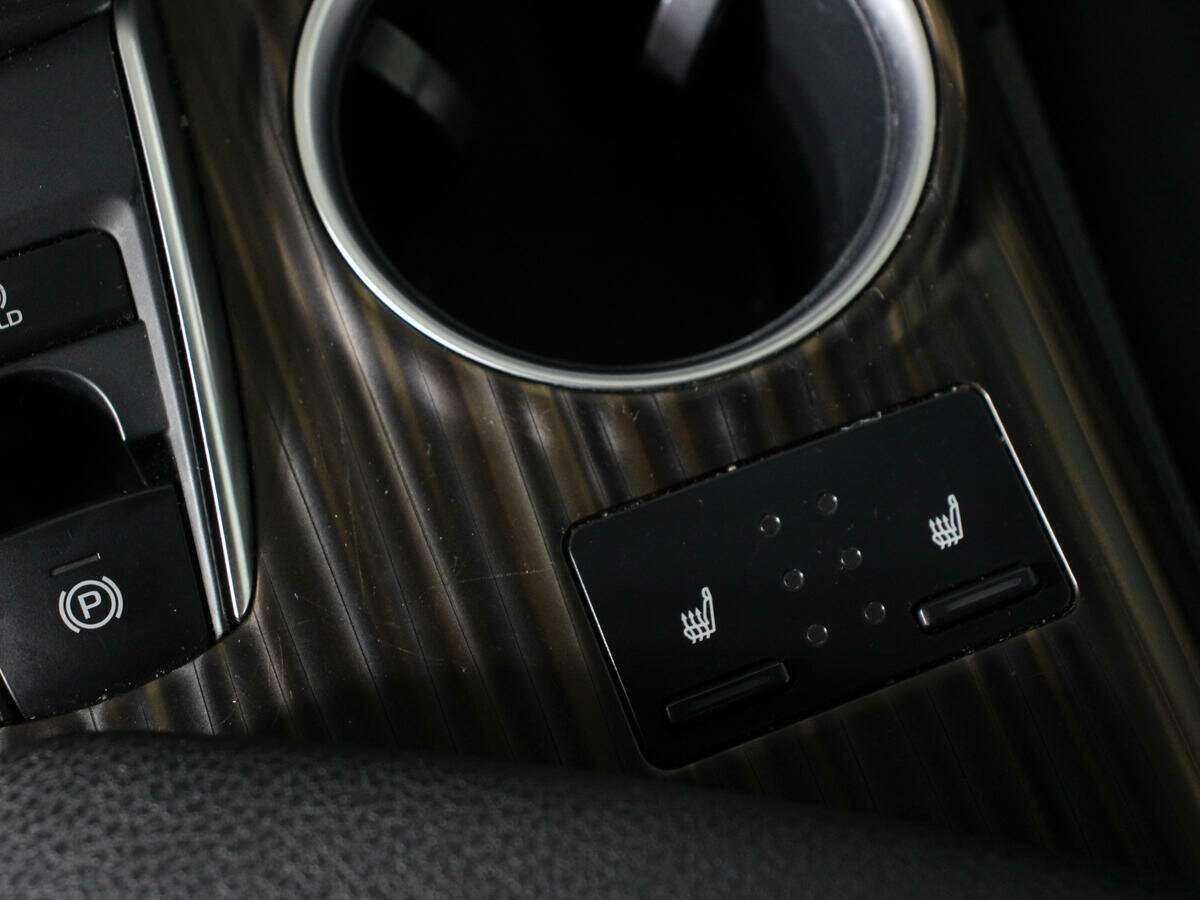 Купить Toyota Camry с пробегом. Фото: #16