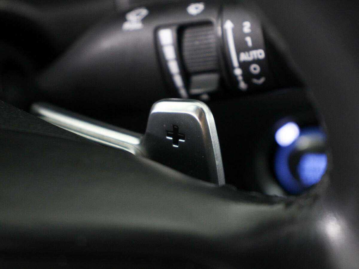 Купить Hyundai Genesis с пробегом. Фото: #19