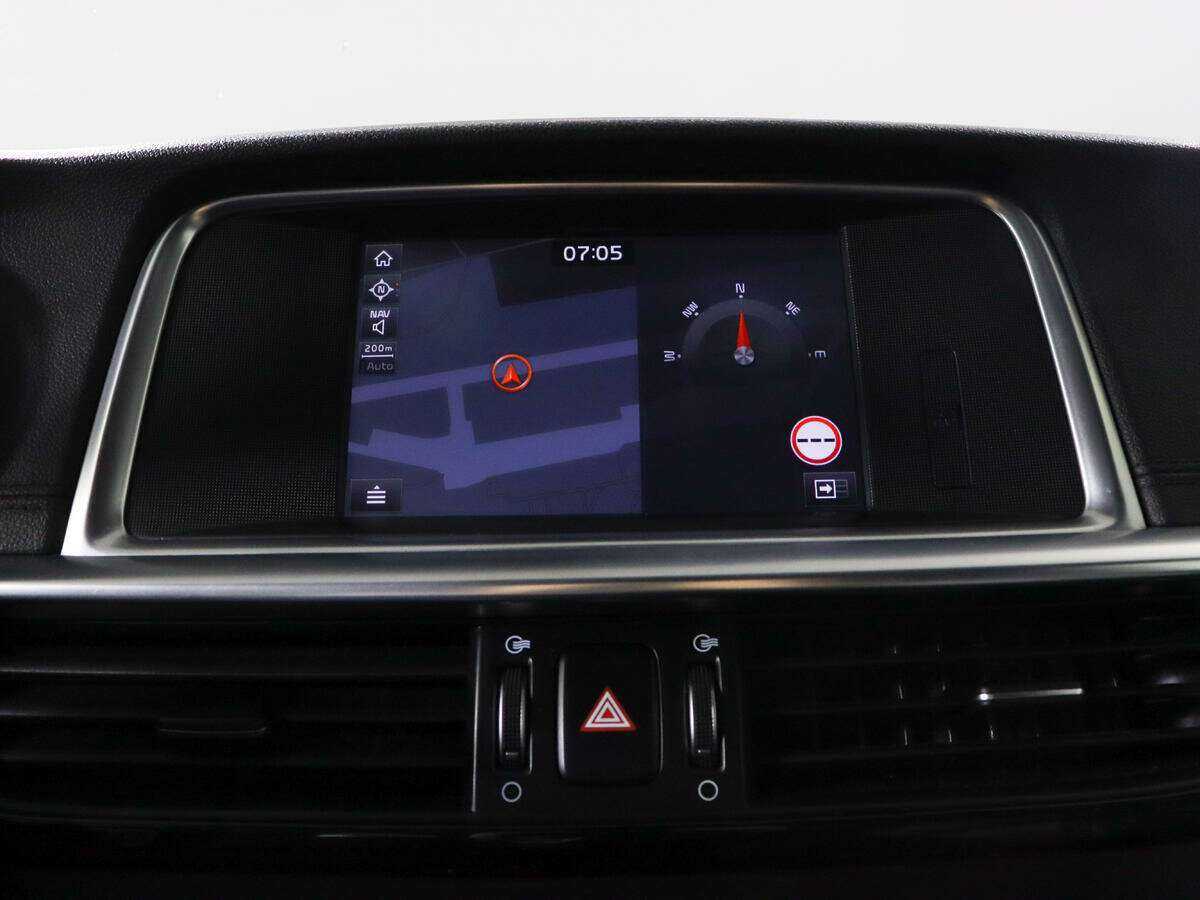 Купить Kia Optima с пробегом. Фото: #12