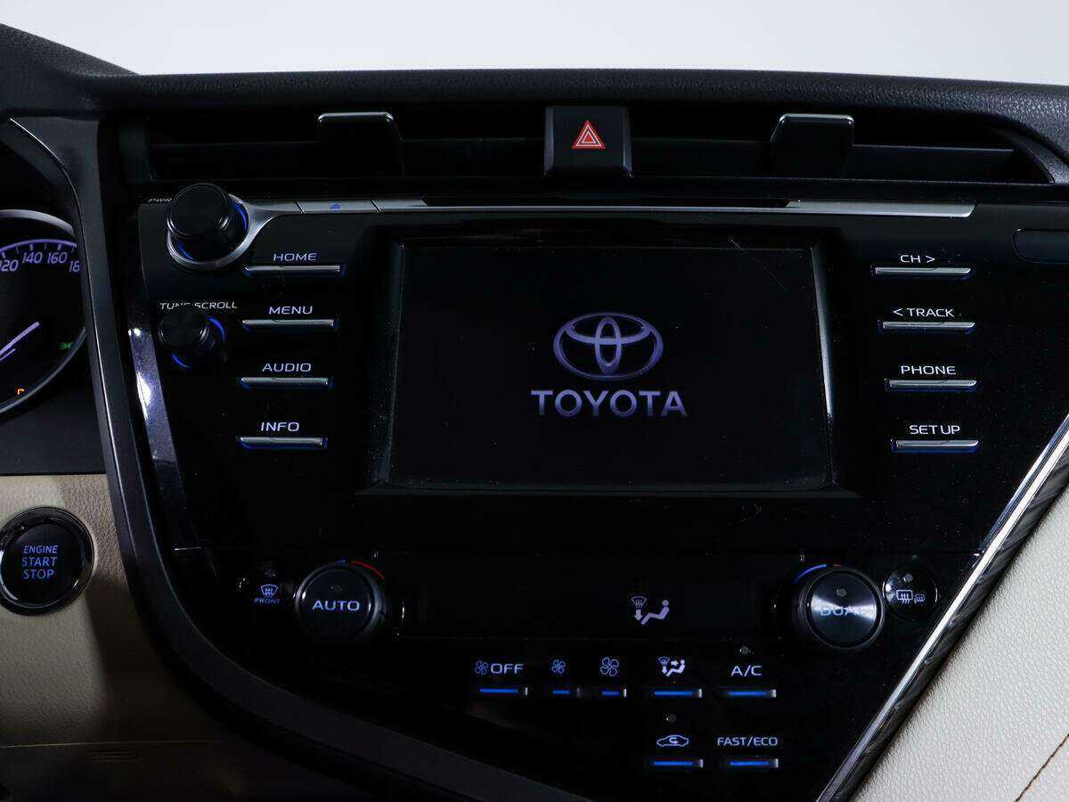 Купить Toyota Camry с пробегом. Фото: #19