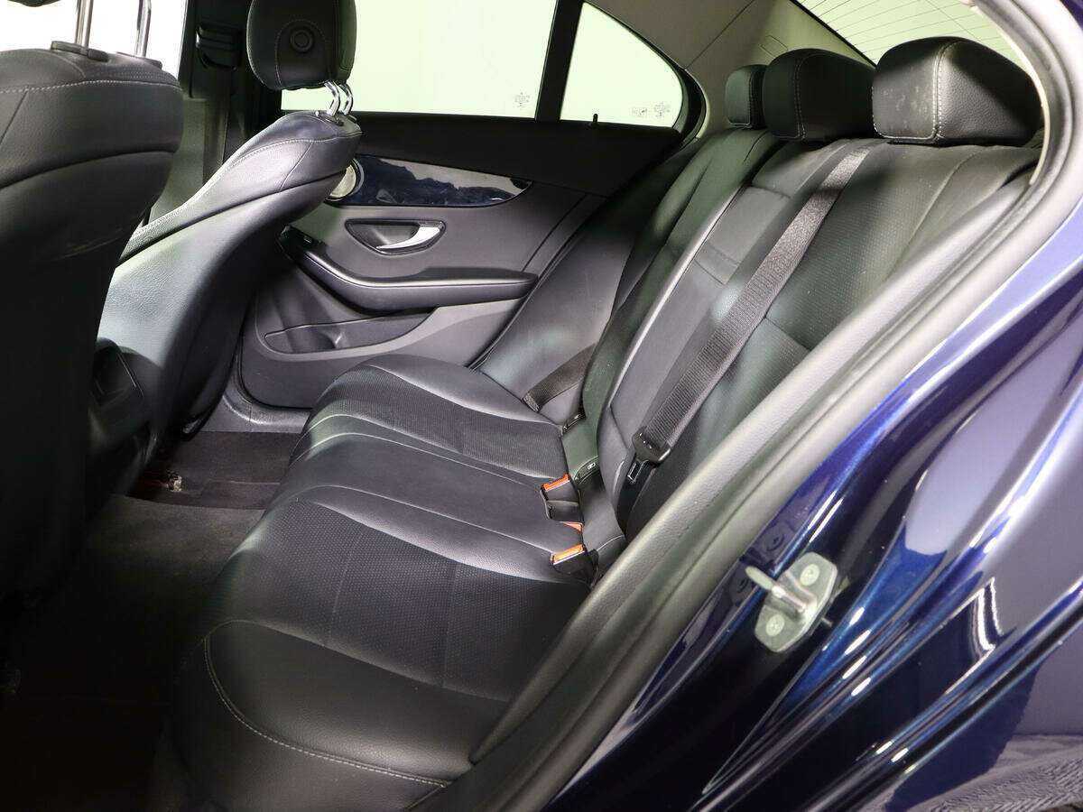 Купить Mercedes-Benz C-Класс с пробегом. Фото: #7