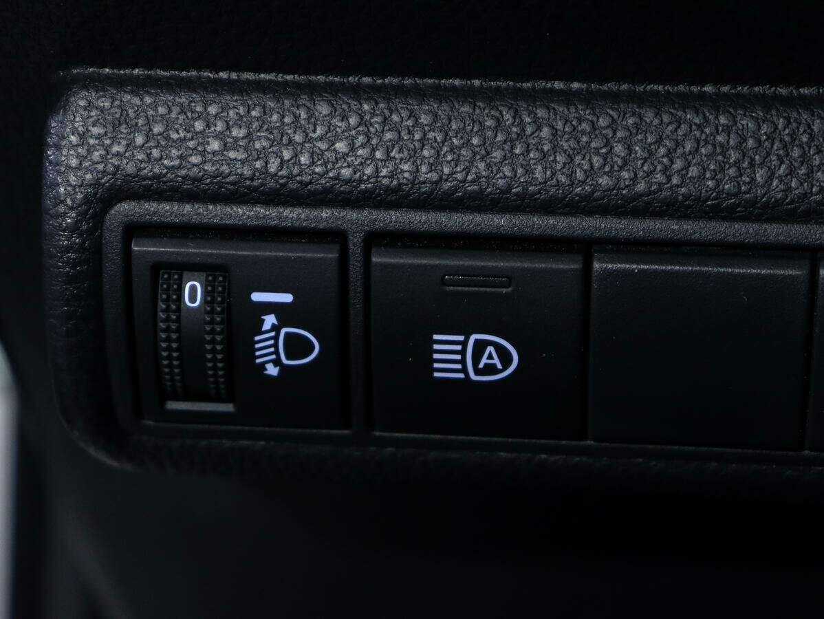 Купить Toyota Corolla с пробегом. Фото: #13