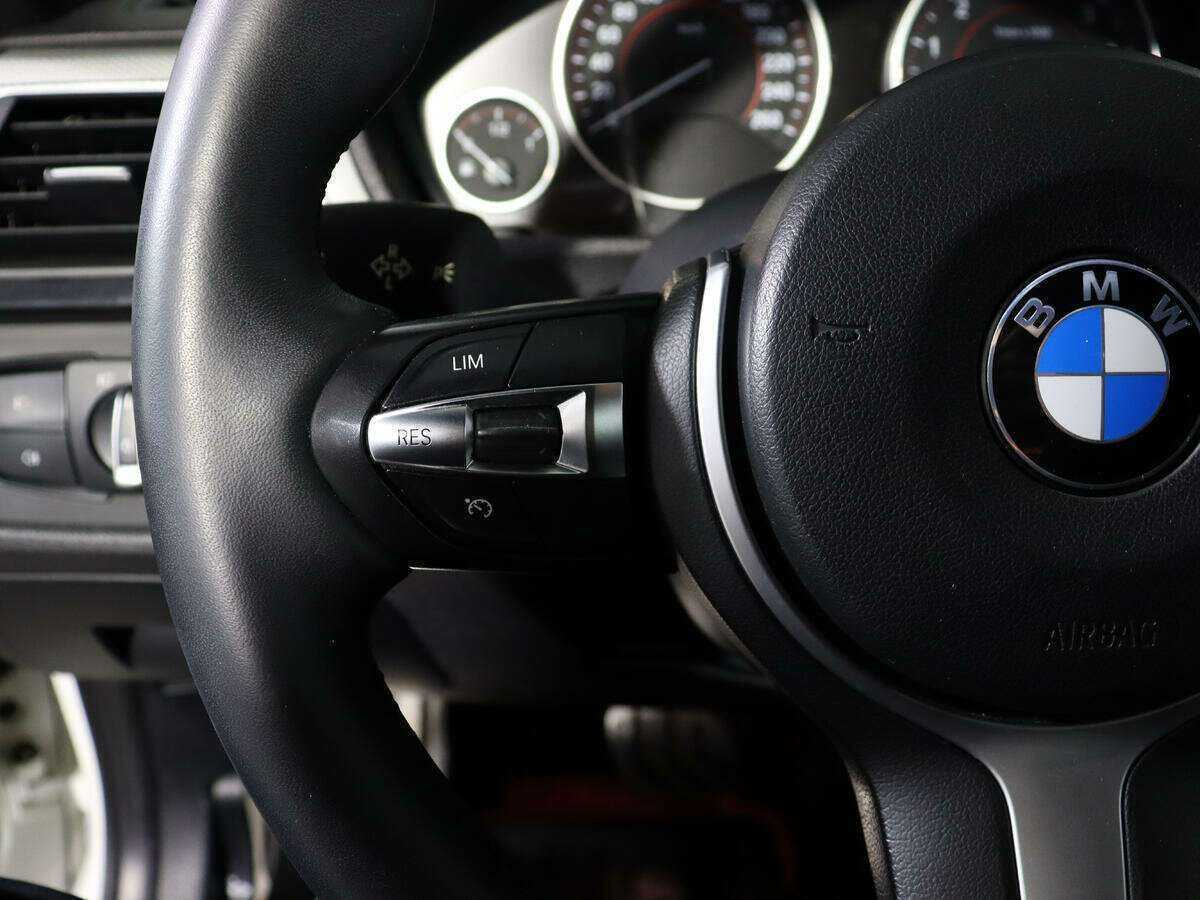 Купить BMW 3 серии с пробегом. Фото: #18