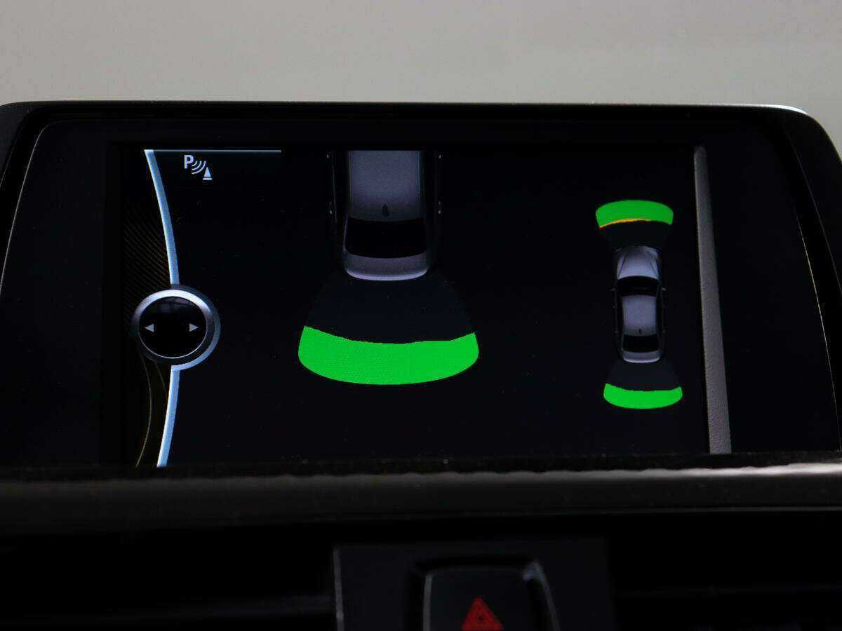 Купить BMW 3 серии с пробегом. Фото: #12