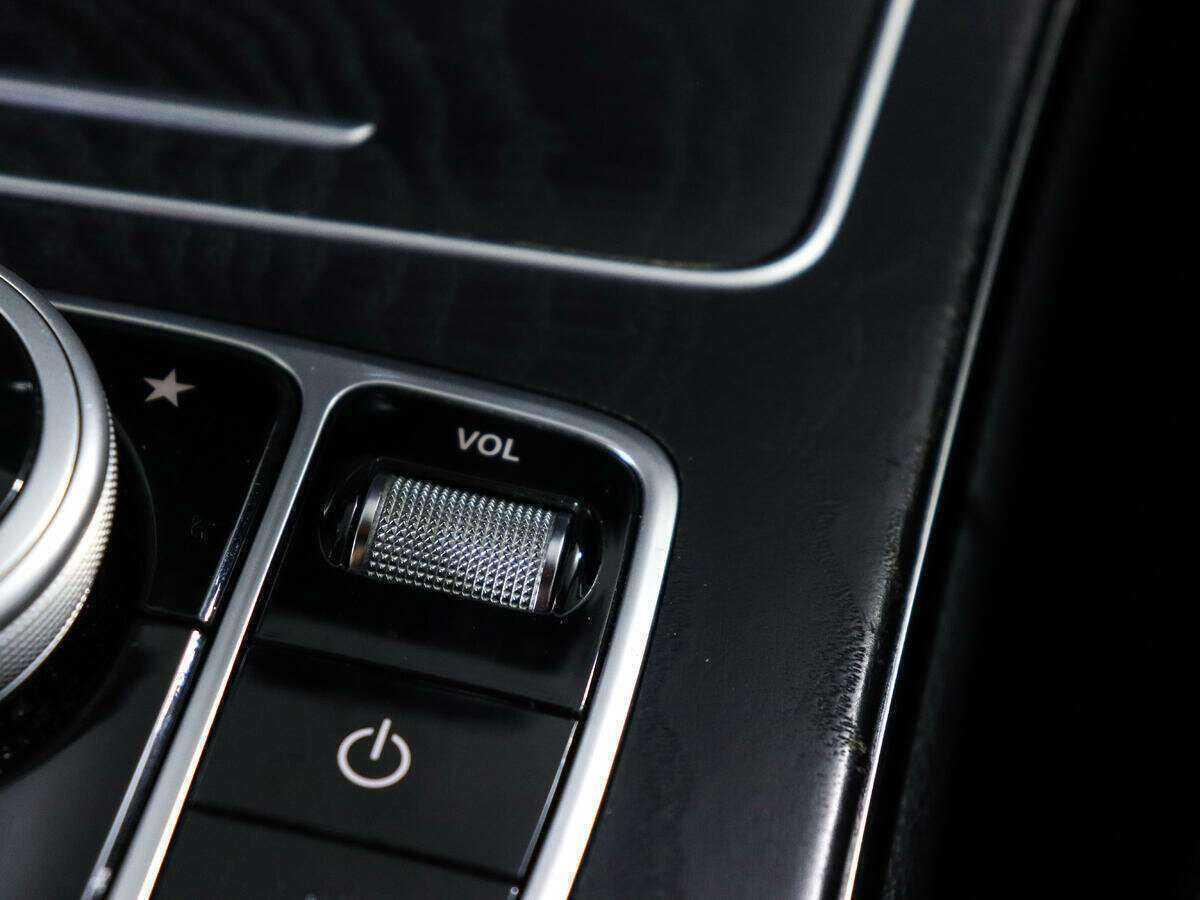 Купить Mercedes-Benz C-Класс с пробегом. Фото: #18