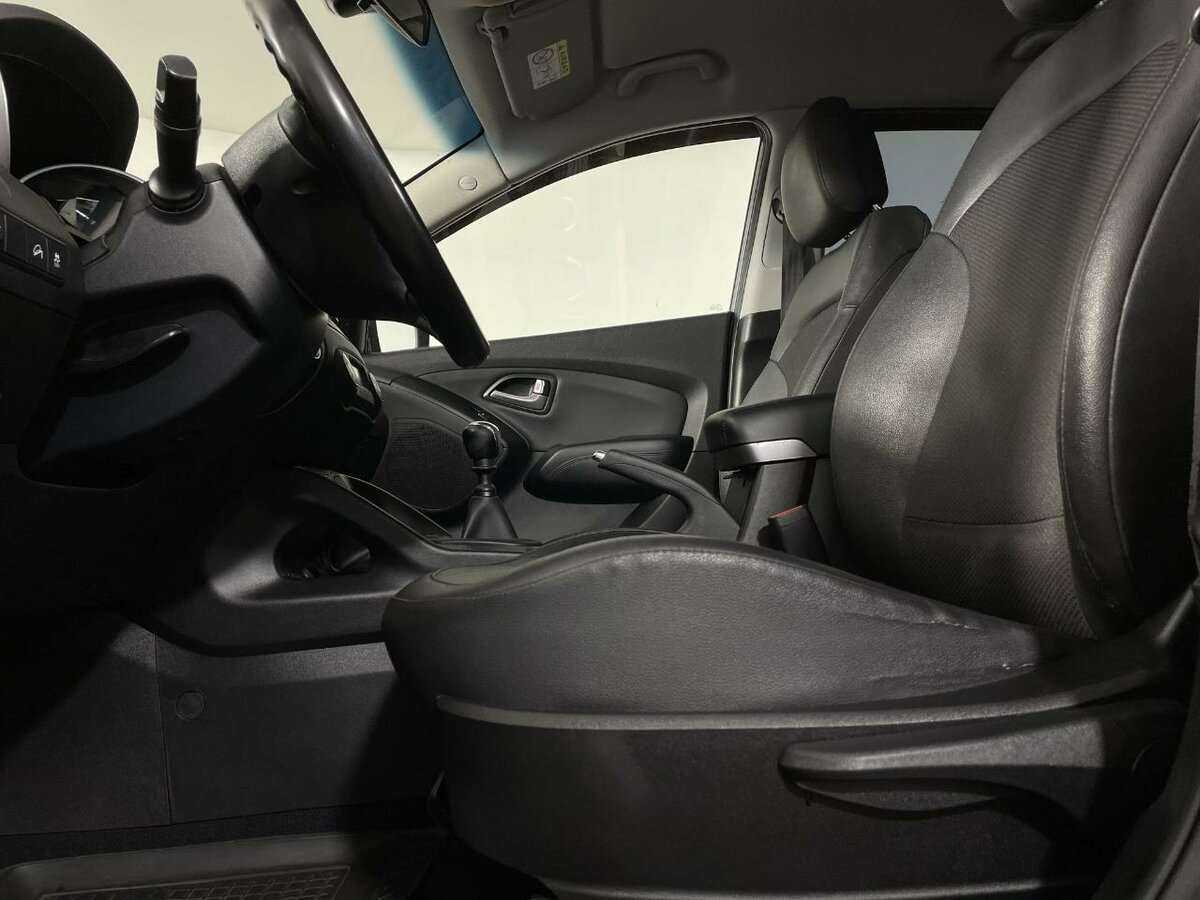 Купить Hyundai ix35 с пробегом. Фото: #9