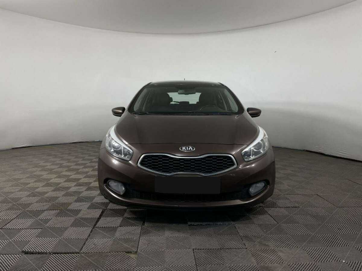 Купить Kia Ceed с пробегом. Фото: #1