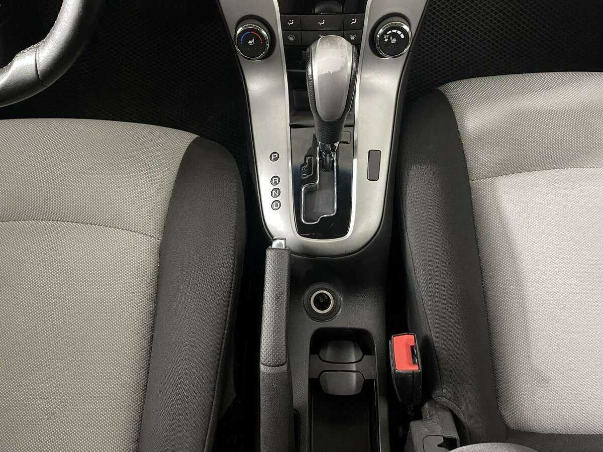 Купить Chevrolet Cruze с пробегом. Фото: #11