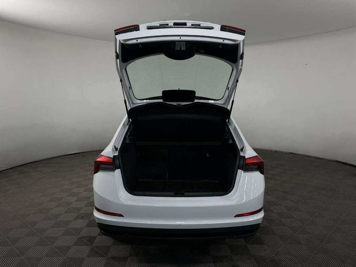 Купить Skoda Rapid с пробегом. Фото: #17