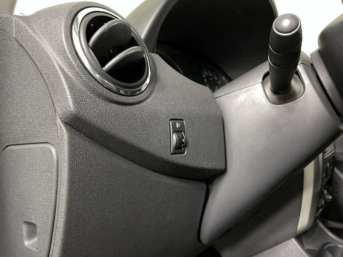 Купить Nissan Almera с пробегом. Фото: #8