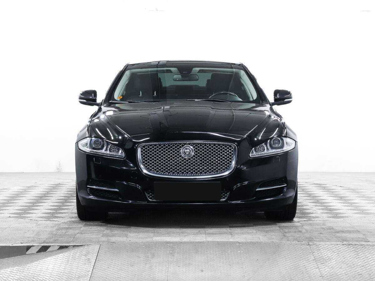 Купить Jaguar XJ с пробегом. Фото: #1