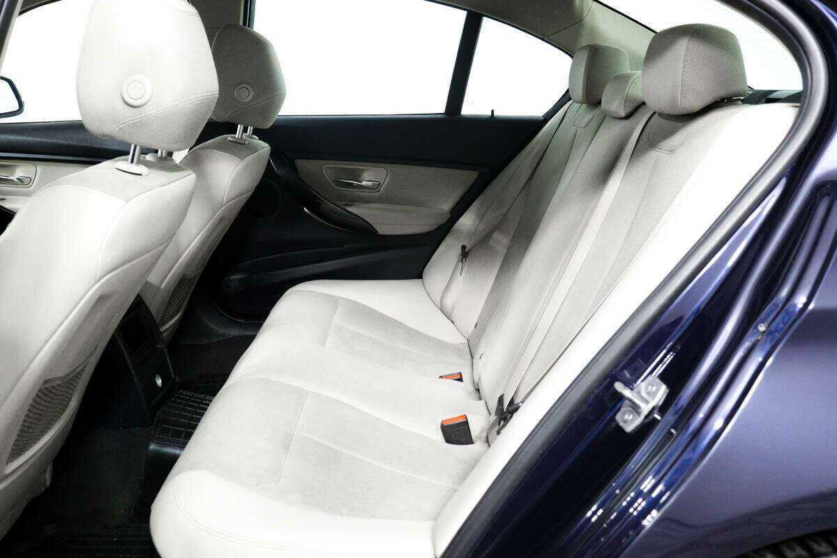 Купить BMW 3 серии с пробегом. Фото: #11