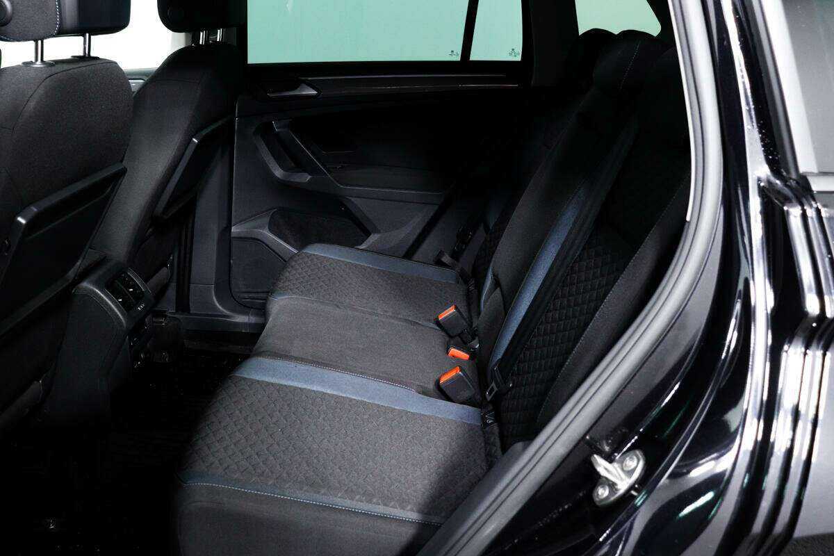 Купить Volkswagen Tiguan с пробегом. Фото: #11