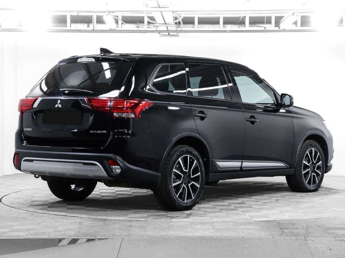 Купить Mitsubishi Outlander с пробегом. Фото: #4