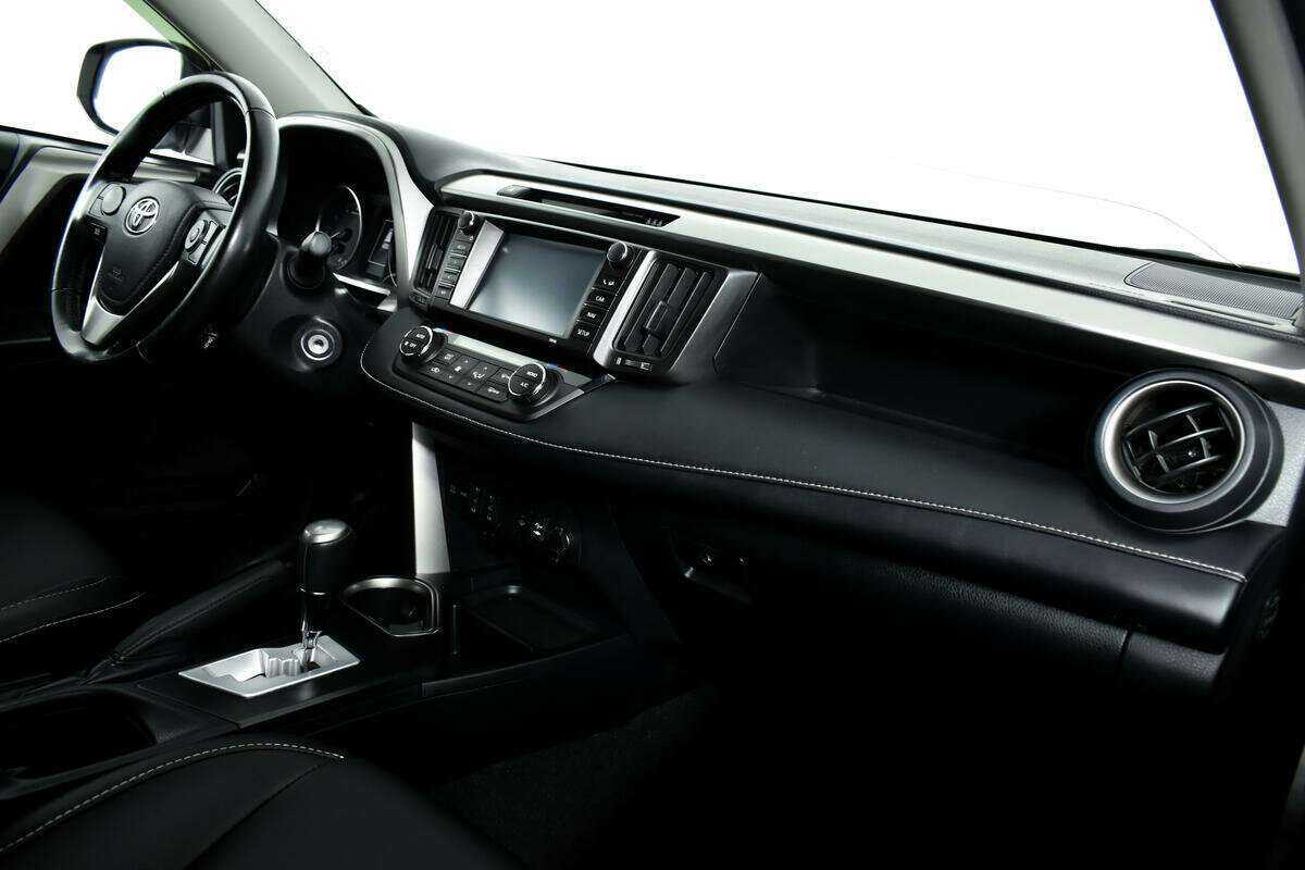 Купить Toyota RAV4 с пробегом. Фото: #8