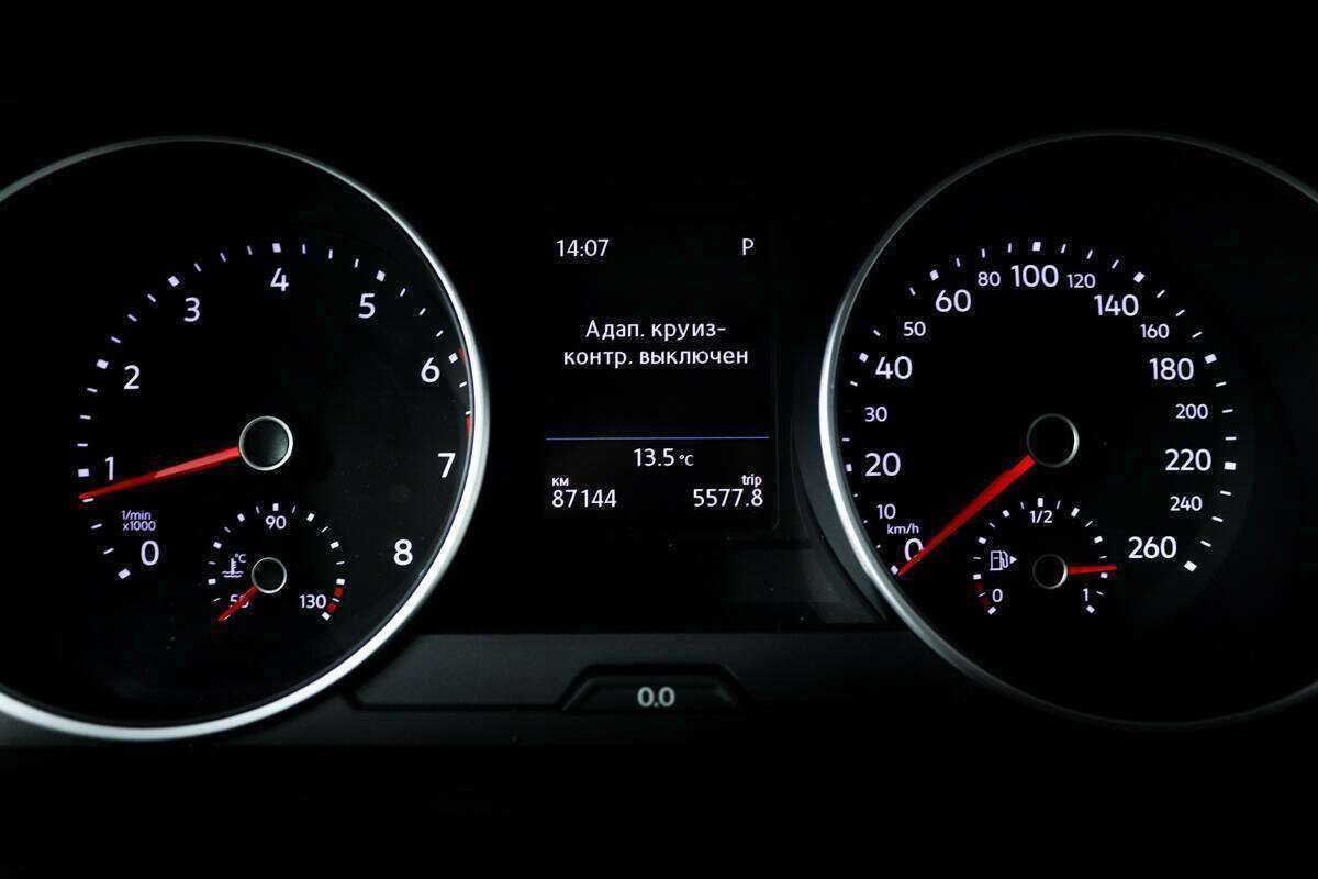 Купить Volkswagen Tiguan с пробегом. Фото: #8