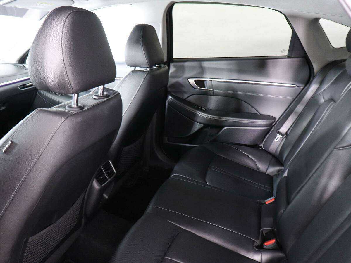 Купить Hyundai Sonata с пробегом. Фото: #11